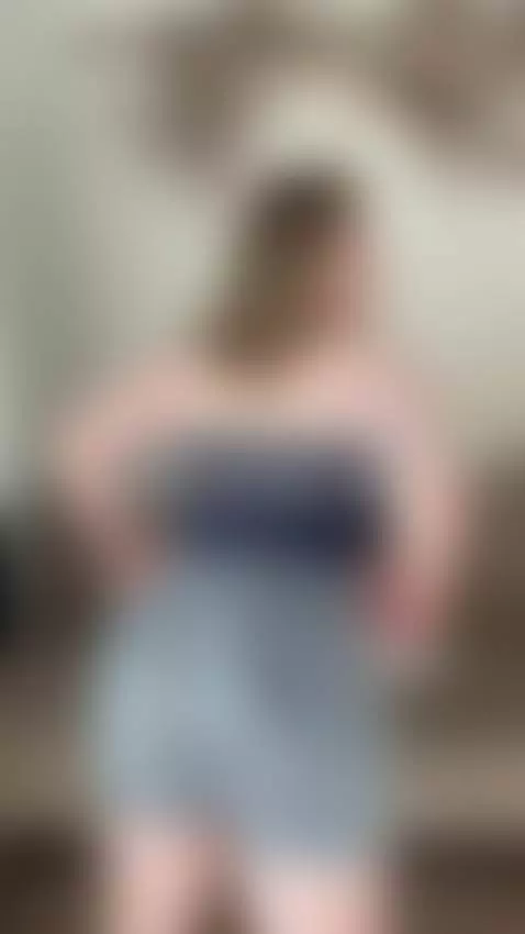 twerking like it's your favorite view by posyaflowercake