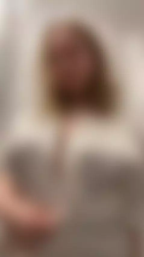 More content on fansly by posyaflowercake