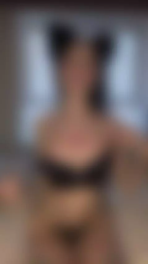 Seductive kitty with piercing 💋 by raynagirl