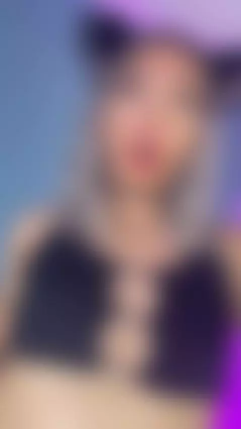 i'm just a sexy kitty with a big ass by sofielfqueen