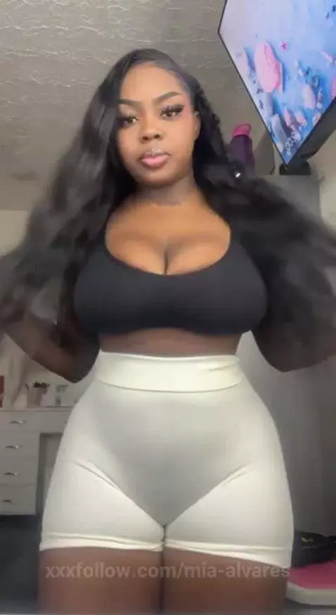 I wish you, here and now 🥵😈🎀🍑🔥🍒🥰💦✨ by mia-alvares