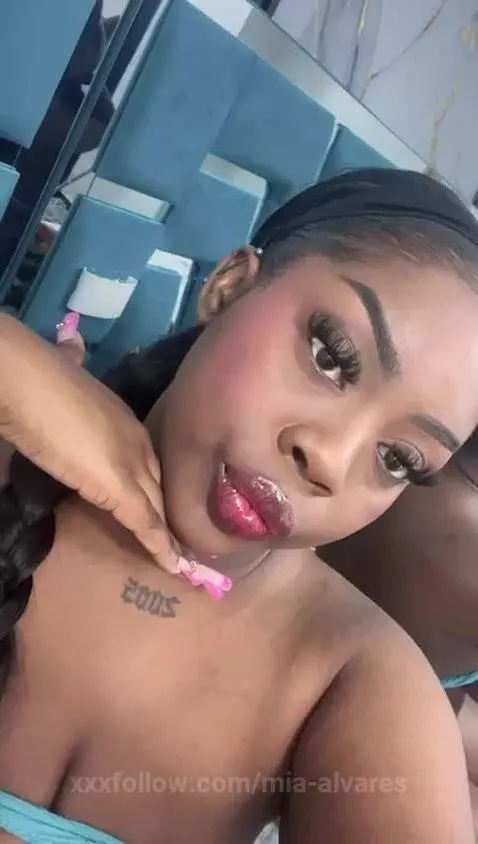 There are looks that dress... and others that undress. by mia-alvares