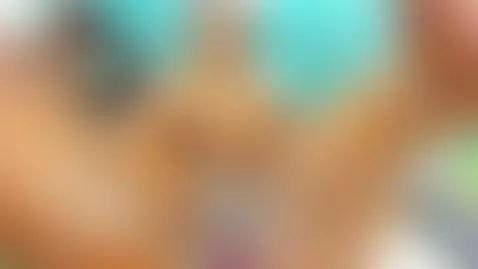 With my new hairstyle I look much better! by mia-alvares