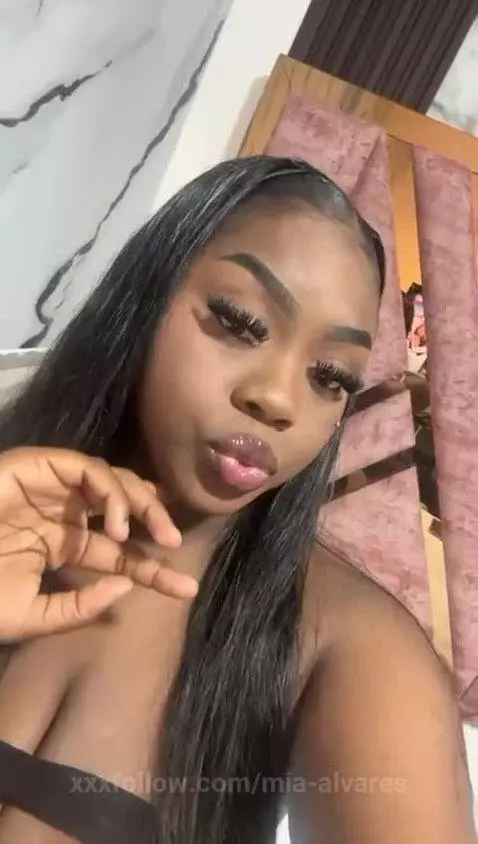 The connection begins with a look by mia-alvares