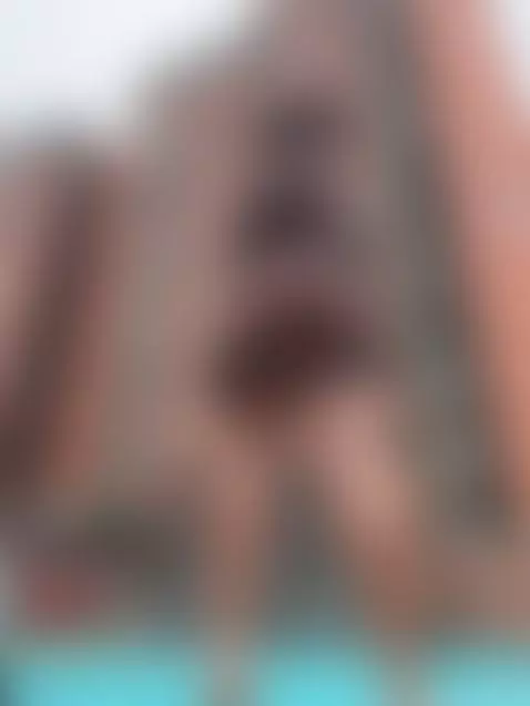 Do you like the jiggle? by laosorio