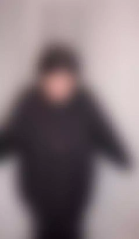 I stay right where you notice me by rennakamura