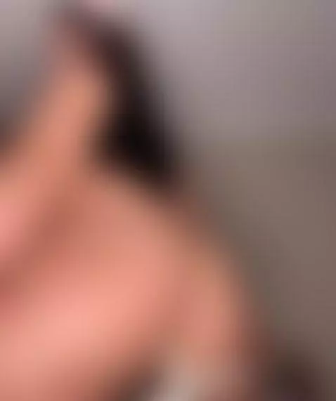 Join the exclusive club by rennakamura