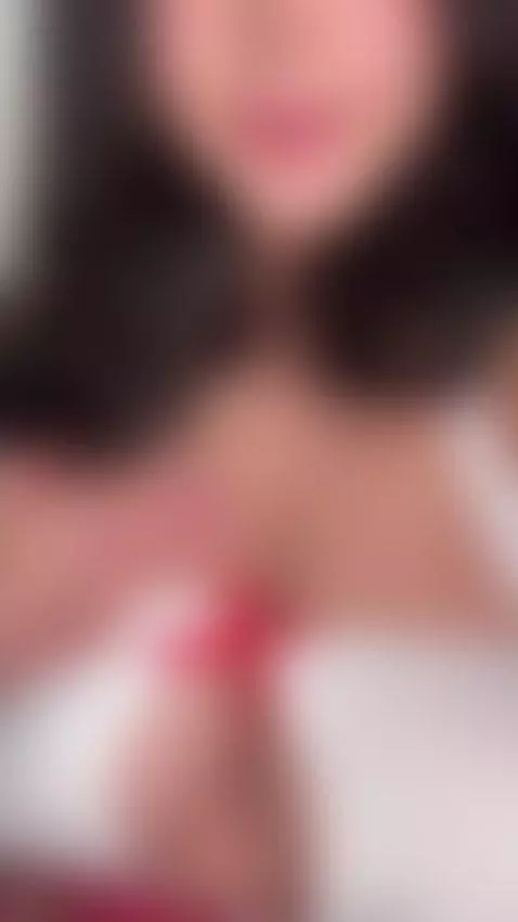 It's you again. And once again, you have my undivided attent... by rennakamura