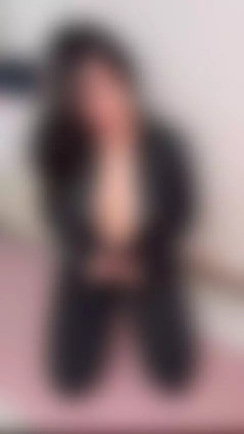 Too hot by rennakamura