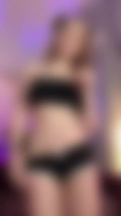 The eye contact?? by loraelfgirl