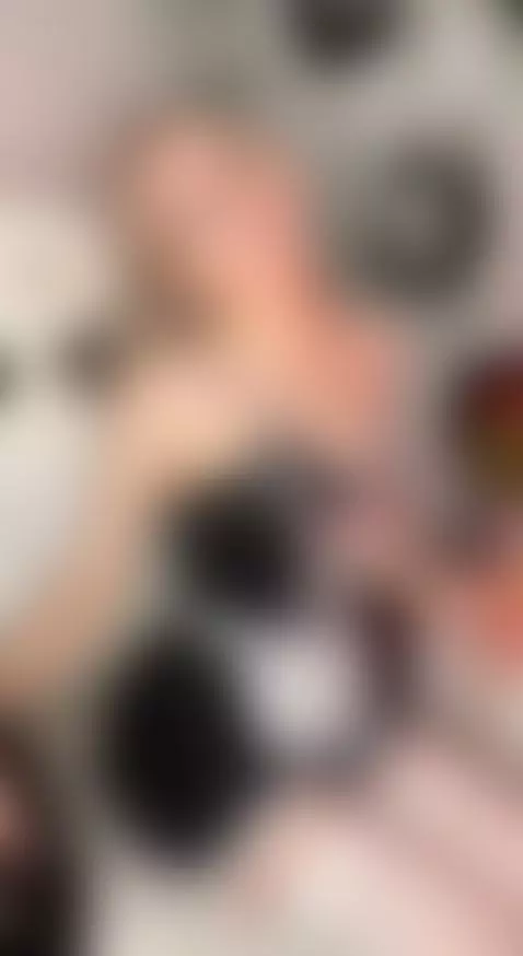 Did you call a maid to your room? by loraelfgirl