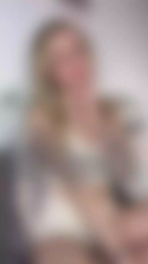 POV: 1'm coming up with a plan to get your attention by loraelfgirl