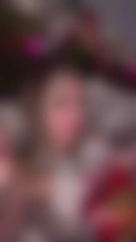 *hope he doesn't think i'm weird by loraelfgirl