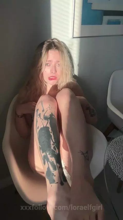 I touch myself. It's a pity you're not here by loraelfgirl