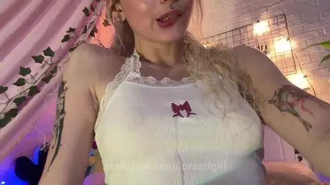 I touch myself. It's a pity that you are not near. by loraelfgirl