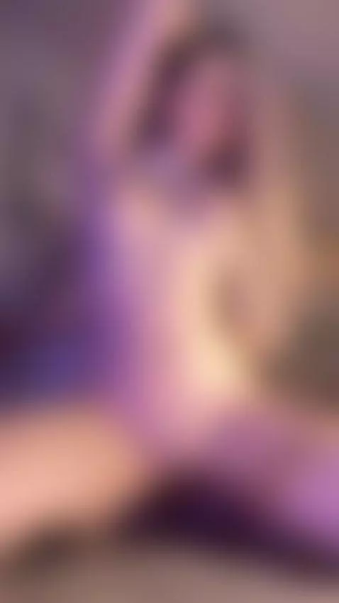 My wittle toes :3 by loraelfgirl