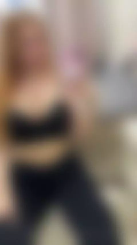 Just can't resist teasing 😉 by cinnamonxgirl