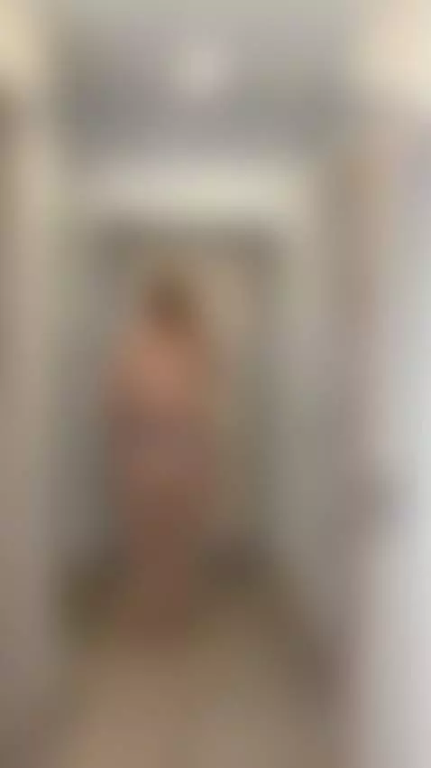 pov: the courier called at the wrong time by cinnamonxgirl