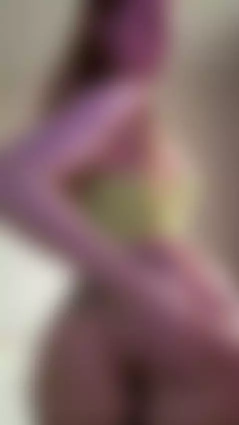 Do you like my firm butt 🍑 by cinnamonxgirl