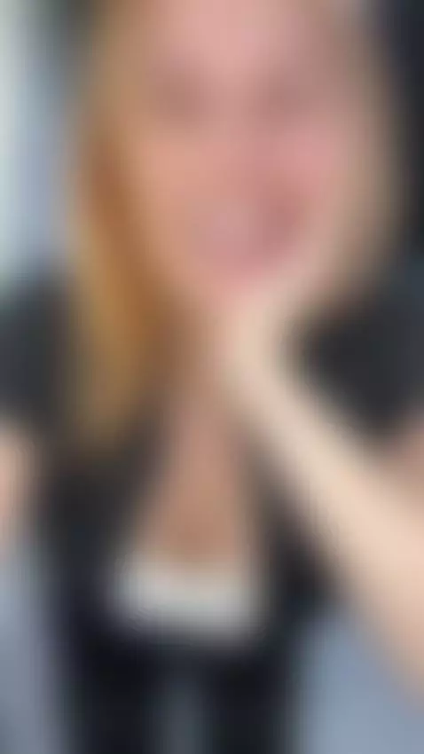 Hello 😏 by cinnamonxgirl