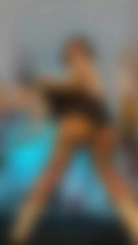 twerk time 🍑✨ by gabydollwooo