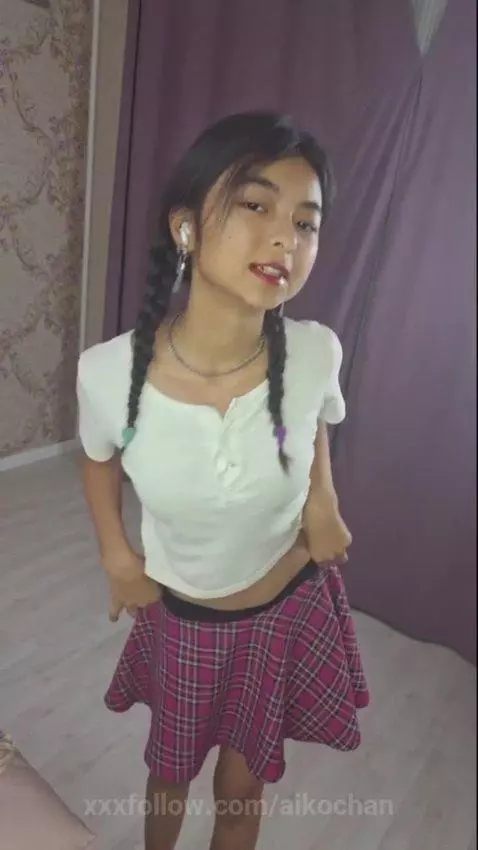 Do you prefer a girl to be on top or you on top? by aikochan