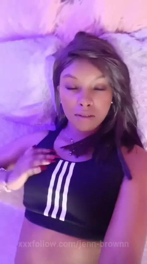 Hey my sexy guys! welcome back.. on line on camsoda by jenn-brownn