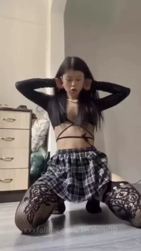 I hope to make you horny by tinakim00