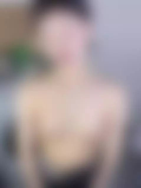 She brought something to eat. by tinakim00