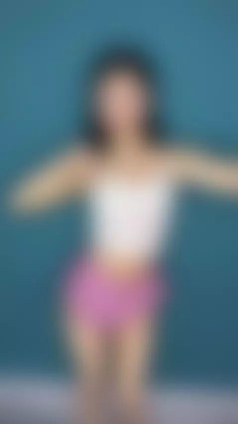 show starts 💃 by tinakim00