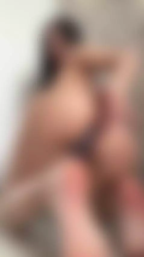 I'm only wearing your gaze and lil panties by tinakim00