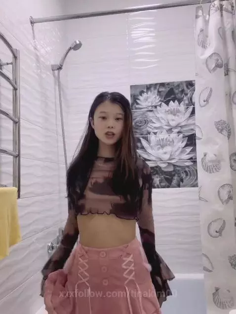 Little Body, pretty tease by tinakim00