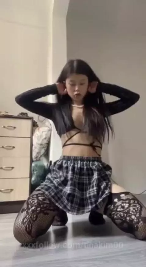 Who said petite girls don't look breedable by tinakim00