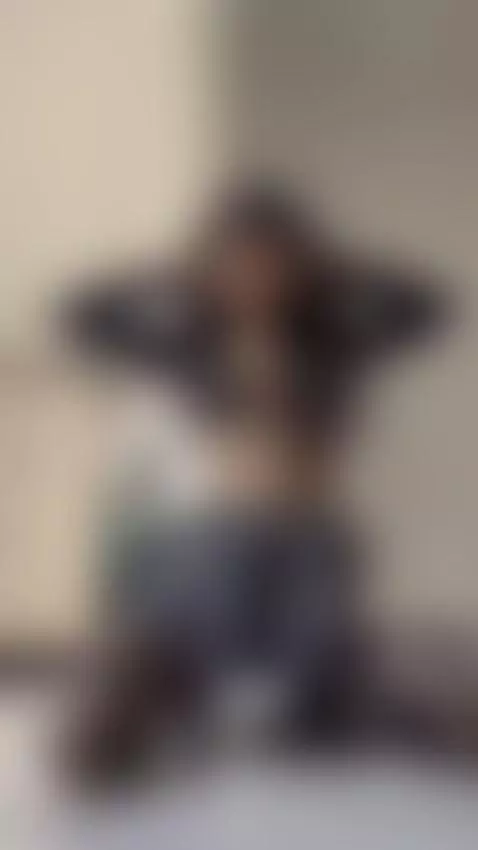 I just want to be your favorite girl by tinakim00