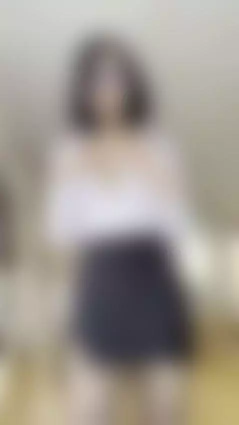 Hot secretary by lorimoon