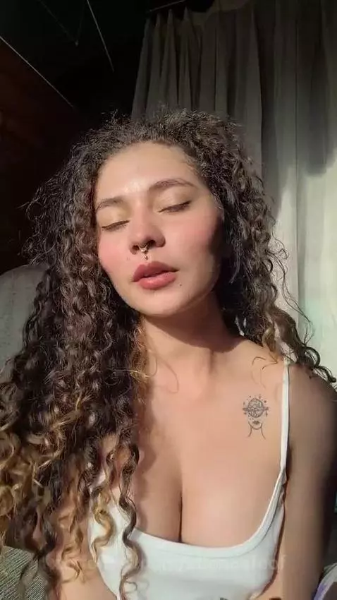 Keep kissing me like you kiss me, we start on the balcony an... by eliencafeof