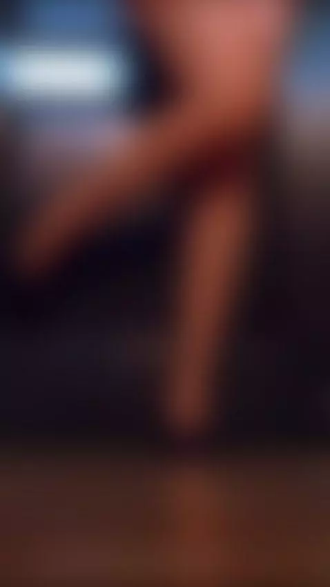 kiss me from the feet by eliencafeof