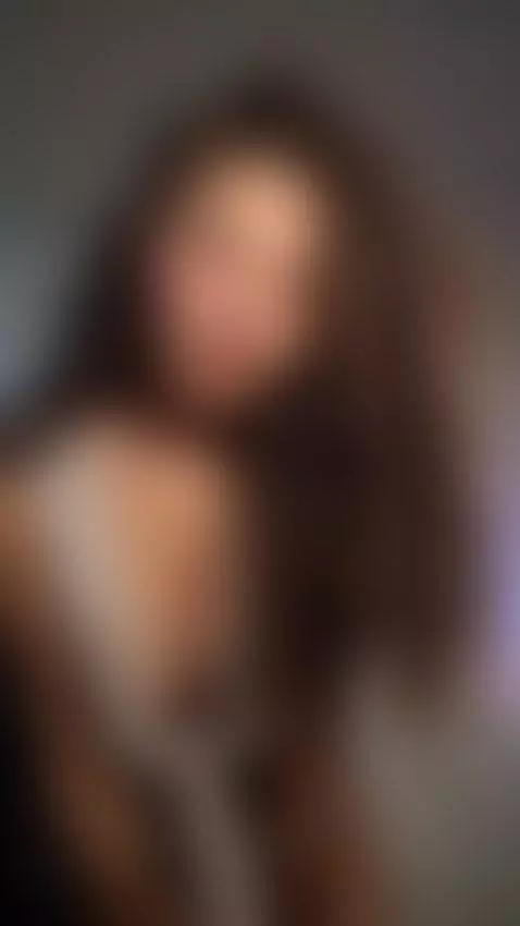 Short but sexy by eliencafeof