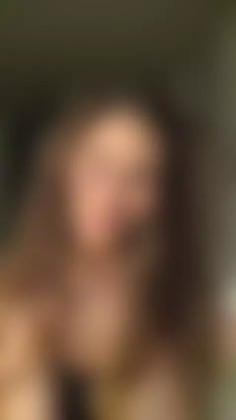 Come closer by eliencafeof