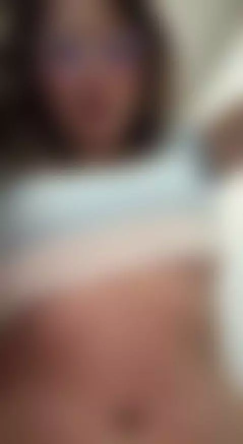 This feels really good. by eliencafeof