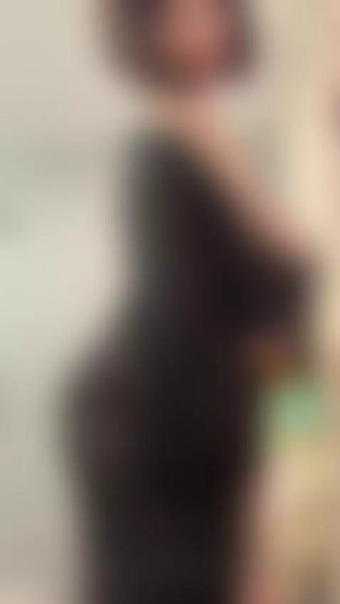 This robe is practically begging to be taken off… slowly by teachervikky