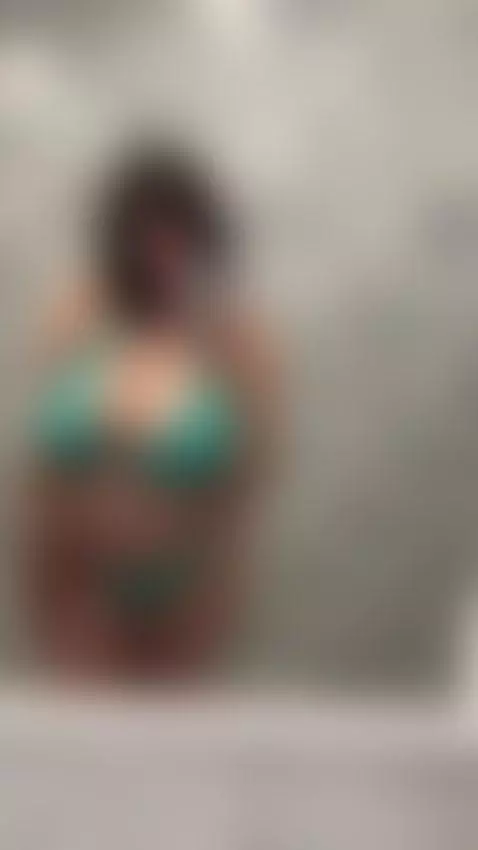 Mirror selfie so you don't forget my curves 😉 by teachervikky