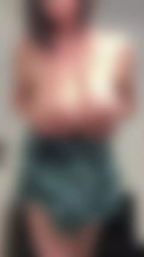 Want me to keep shaking? 😈 by teachervikky