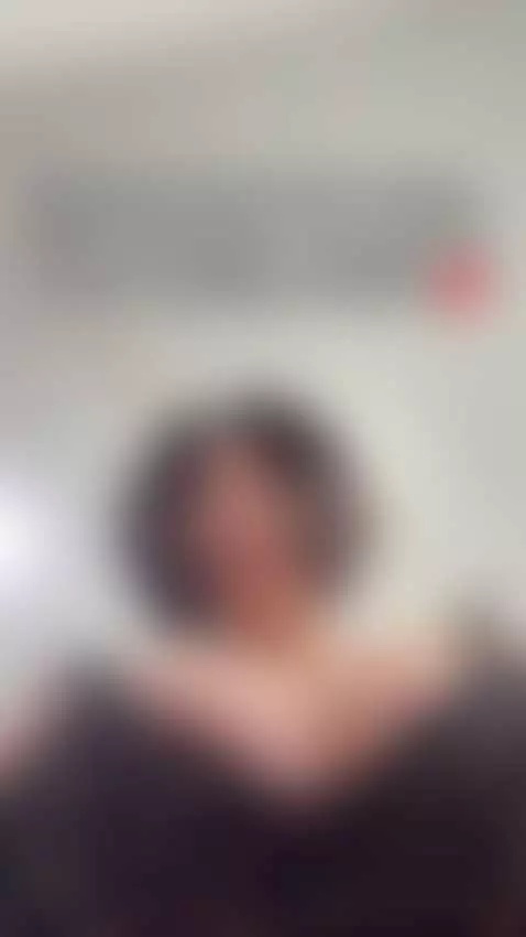 If your phone is warm, it’s because mommy’s been waiting ins... by teachervikky