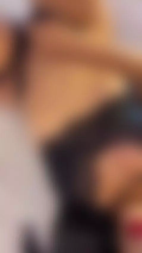 Awaken your fantasies with me 😈🔥
My blue page free for a mon... by halmaroberts