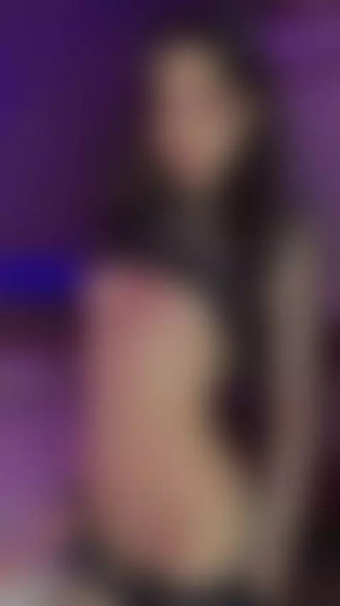 Easy access on my fishnets~ by devilineee