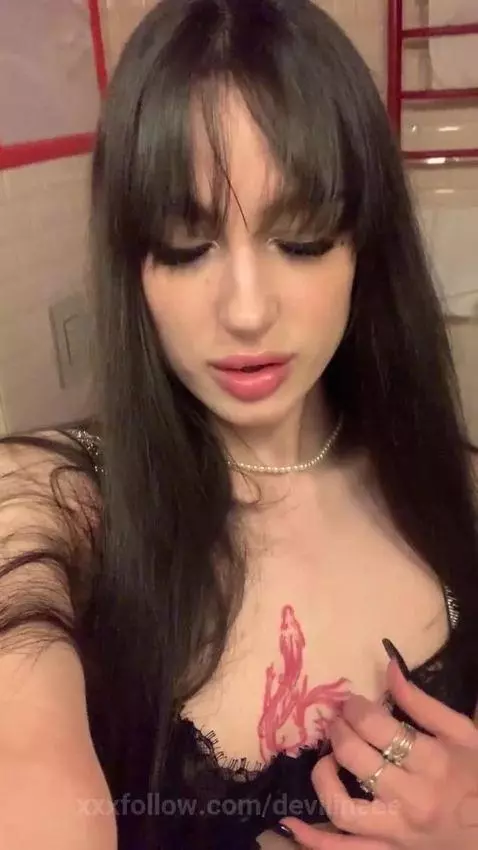 Suck em gentle... or not ;) by devilineee