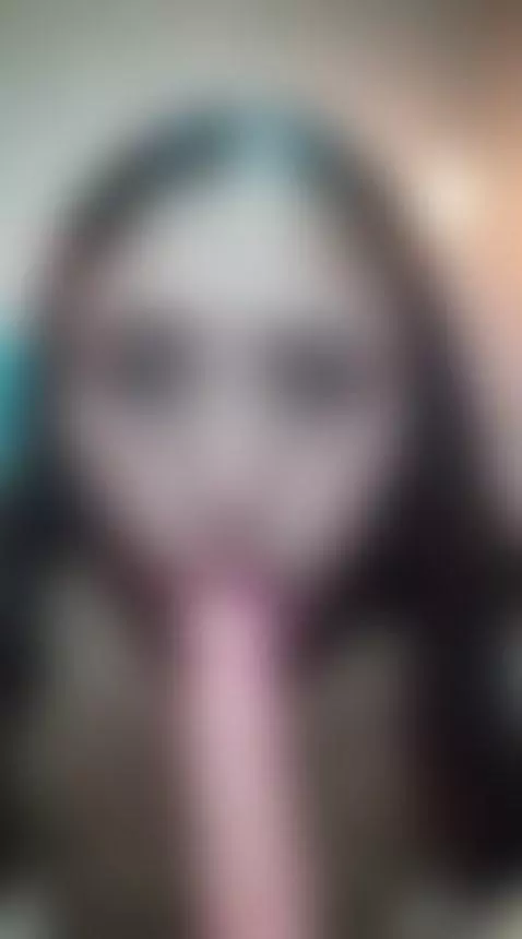 🤤 Mira cómo me la trago toda... Escucha mis arcadas y cómo b... by madelinedoll