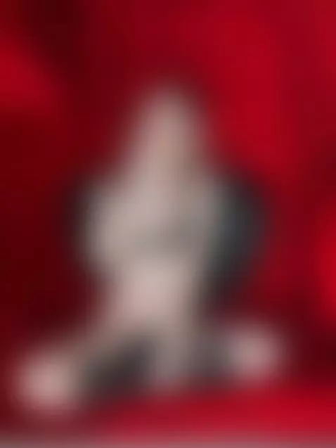 Look how this little angel can tempt 😈💋 by xsweetxcherry