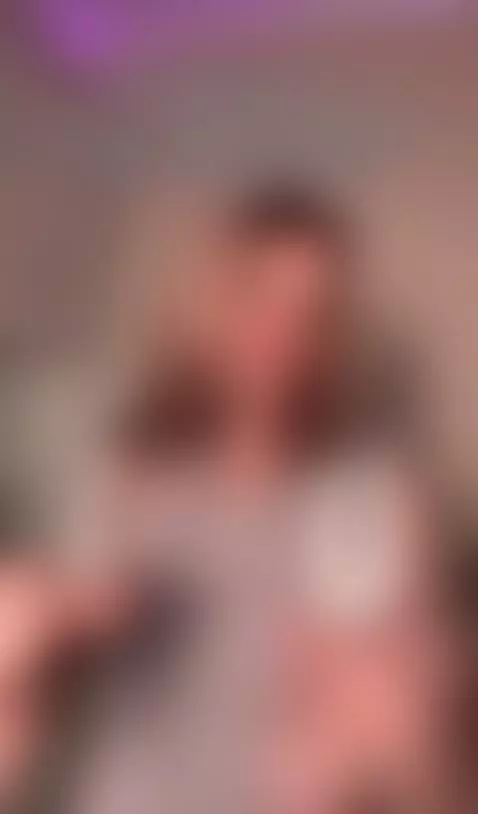 a cute twin by xsweetxcherry